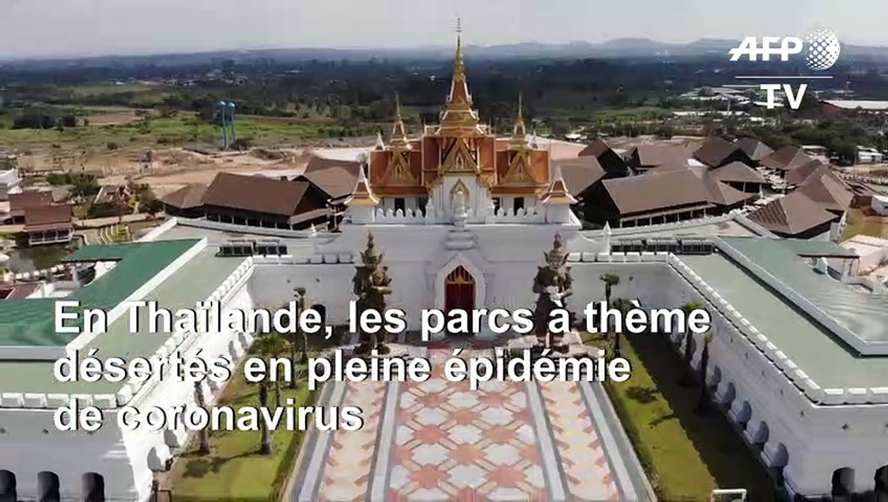 Coronavirus: vues aériennes des parcs à thème désertés de Pattaya en Thaïlande