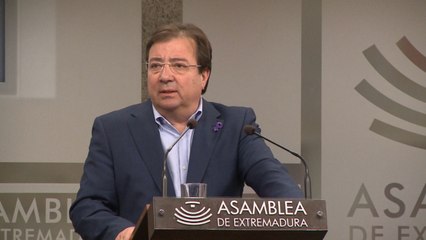 Vara en acto por Día de Mujer: "Todavía queda mucho por hacer"