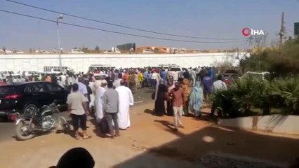 - Sudan Başbakanının konvoyuna bomba yüklü araçla saldırı