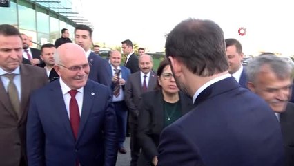 Bakan Albayrak: "Faizler 8 ay öncesinde yüzde 25-30'lardan bugün tek haneli rakamlara düştü"