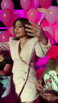 هيفاء وهبى ترقص على بنت الجيران فى عيد ميلادها بلوكيشن أسود فاتح