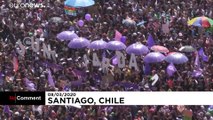 شاهد: مطالبة بالمساواة وبنبذ العنف ضد المرأة في ذكرى يومها العالمي في الشيلي