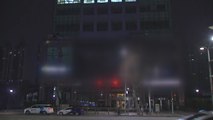 [뉴스라이브] 한풀 꺾인 확산세 속 서울 신도림동 콜센터 '무더기 확진' 비상 / YTN