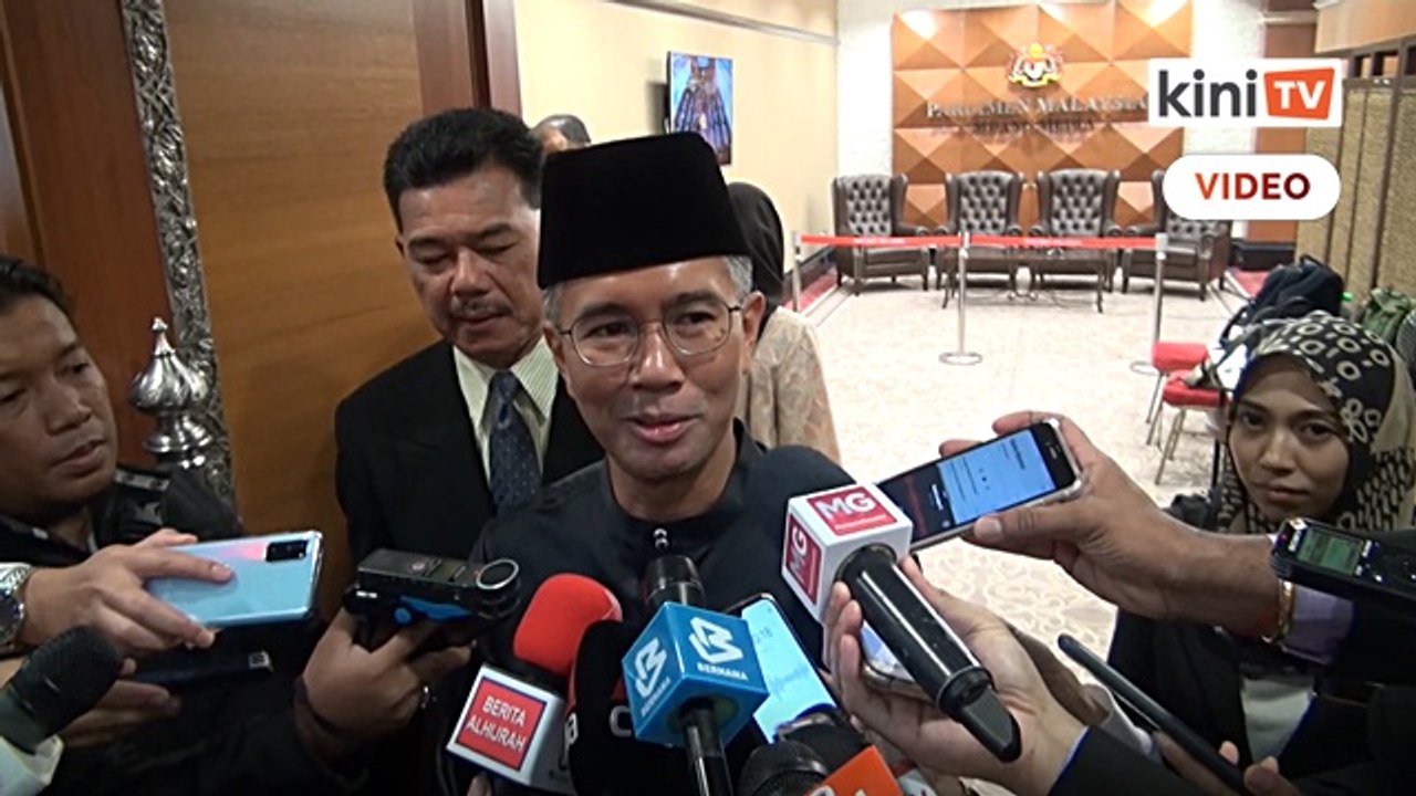"Benarkan saya mulakan tugas saya dahulu hari ini" - Tengku Zafrul