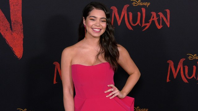 Auli'i Cravalho Mulan World Premiere Red Carpet Fashion