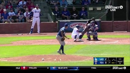 La vitesse de ce lancer a cassé la mâchoire du batteur