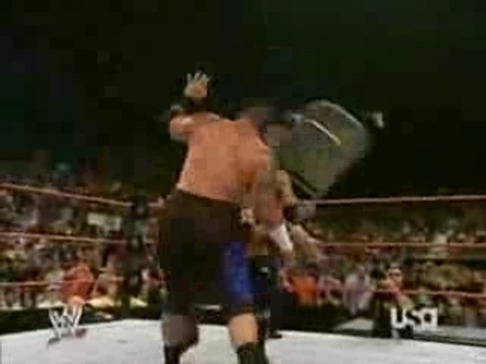 Triple H vs Umaga & Carlito