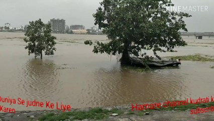 सूरत में आया सैलाब उड़ गए सबके होस
