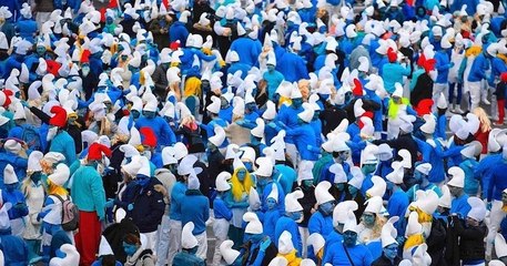 Le record du monde du plus grand rassemblement de Schtroumpfs a été battu dans le Finistère