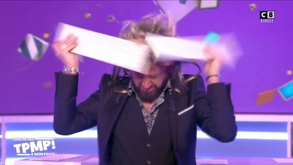 Est-ce Cyril Hanouna ou Chuck Norris ?