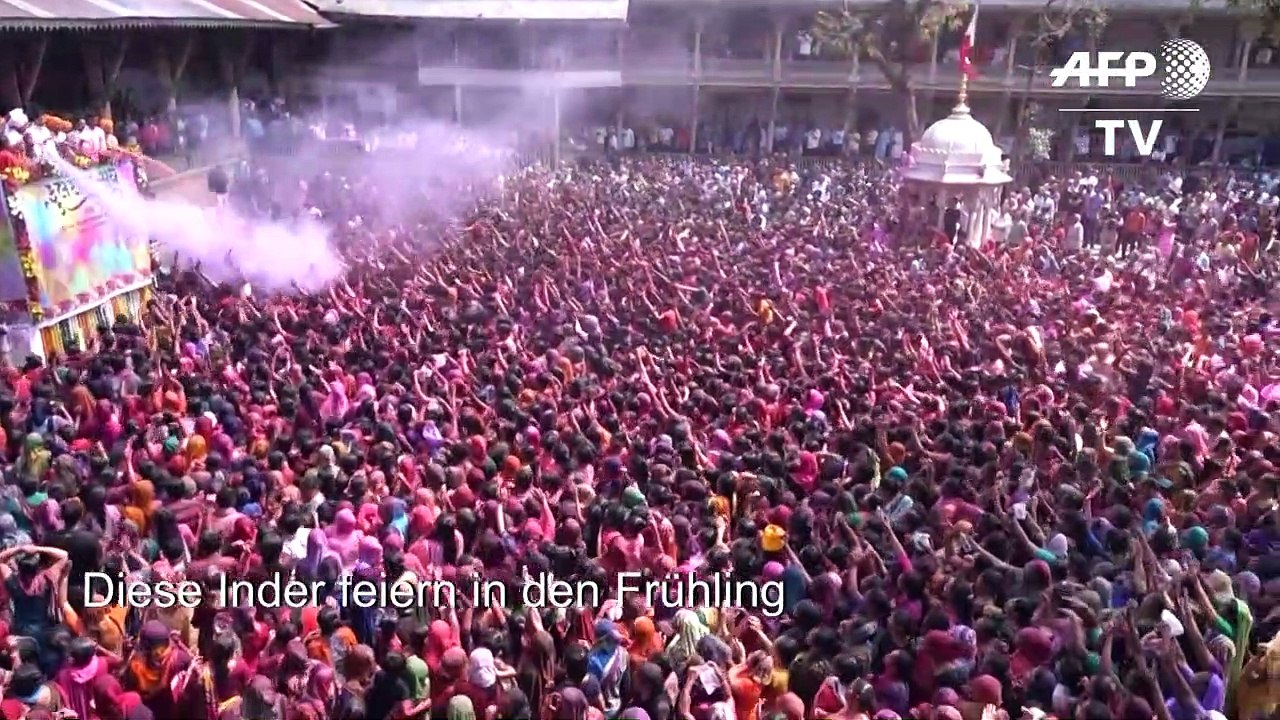 Inder feiern den Frühling