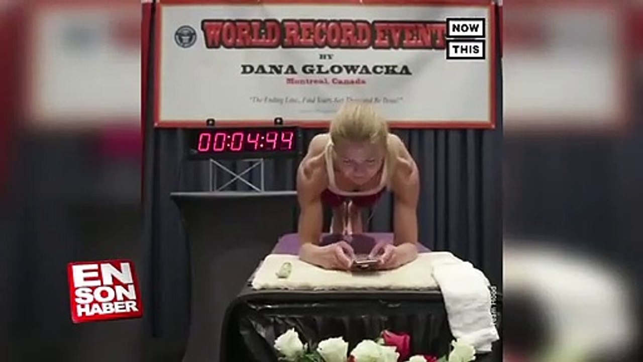 4 Saat 20 dakika plank pozisyonunda durarak dünya rekoru kıran kadın
