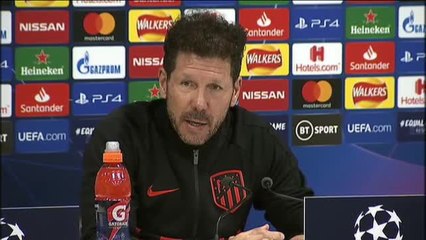 Simeone: "Ojalá se juegue en Anfield con público"