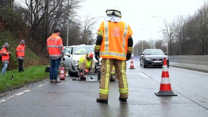 Grave accident sur la N98 à Sambreville: la mise en place des moyens de désincarcération