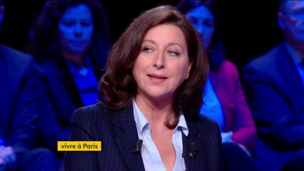 Agnès Buzyn veut "augmenter l'offre" de logements notamment en remettant sur le marché locatif 20 000 logements vacants, et 25 000 logements sociaux. Elle veut aussi "dissocier le foncier et le bâti", Anne Hidalgo souligne que ce système "existe déjà"