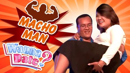 The chubby lady finds the man who can carry her to be her boyfriend