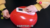 【Balloon turns into phone case】今天才知道，在手机上套一个气球，还有这么棒的作用，省钱又实用