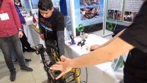 Liseli öğrenciler kendini şarj edebilen elektrikli bisiklet üretti
