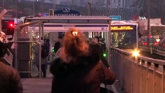 İstanbullular, “Koronavirüs”Üne Karşı Önlemlerini Aldı