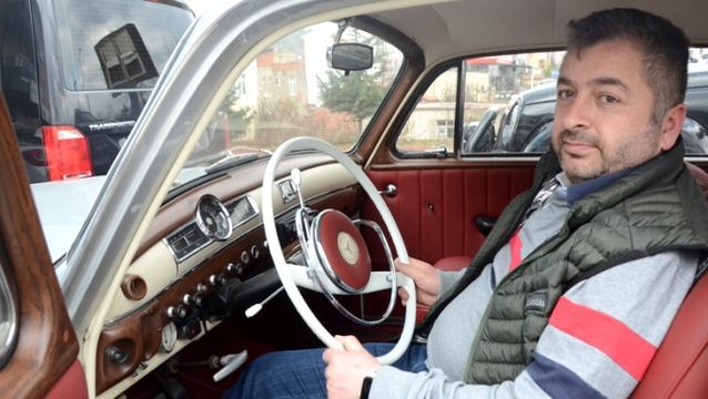 Hurdadan aldığı klasik otomobilini 100 bin liraya yeniledi! Aracın son halini görenler gözlerine inanamıyor