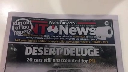 Un periódico incluye páginas extra con papel higiénico ante la escasez por el coronavirus en Australia