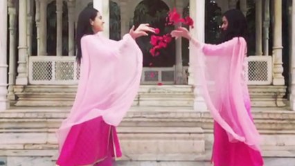 Sara Ali Khan की Varanasi में Holi उड़ा देगा आपके होश, VIRAL VIDEO | Boldsky
