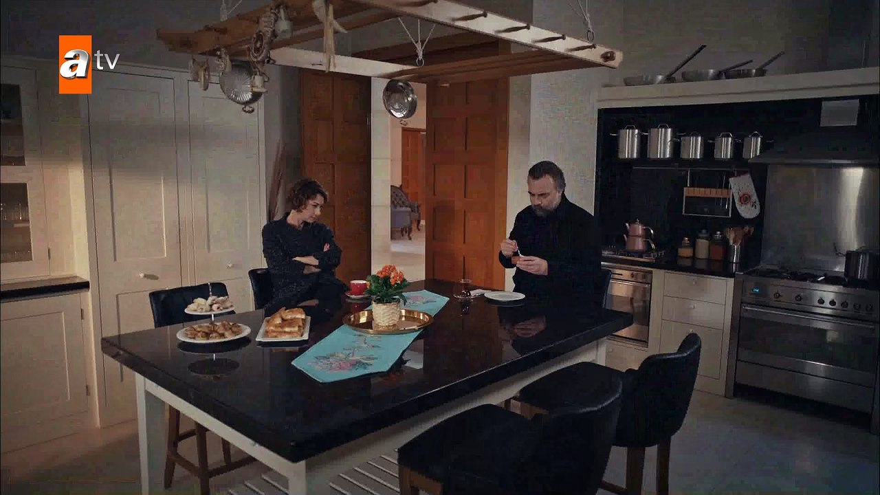Beklenmedik ölüm... - Eşkıya Dünyaya Hükümdar Olmaz 159. Bölüm