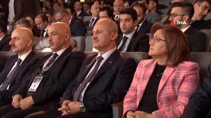 Ulaştırma ve Altyapı Bakanı Turhan: "Hedefimiz orta vadede 15 bin kilometre akıllı yola ulaşmak"