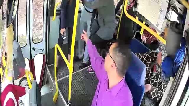 Otobüste fenalaşan yolcuyu şoför hastaneye yetiştirdi