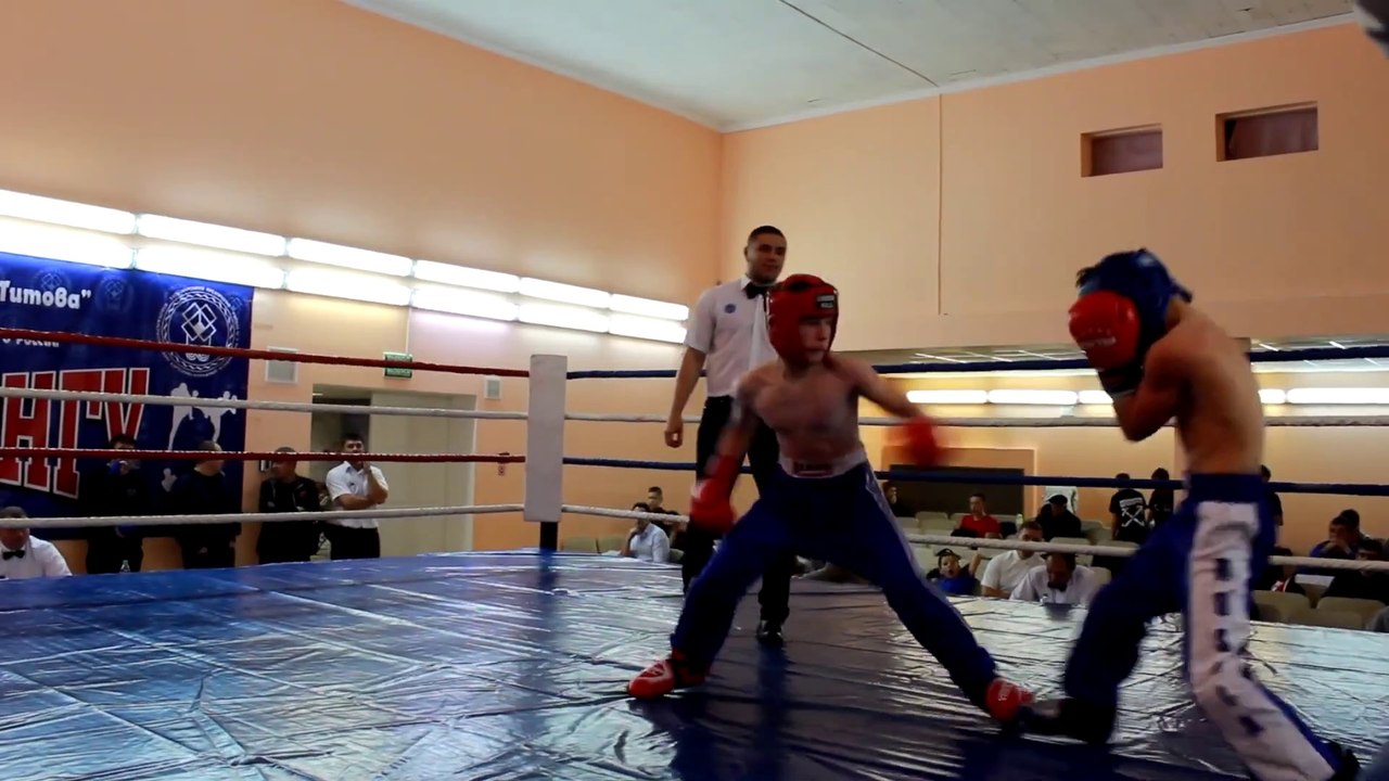 Kickboxing tournament among young men. Part 1
