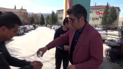 Muhtardan koronavirüse karşı kolonyalı önlem