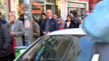Ankaralılar, kolonya satın almak için sıraya girdi