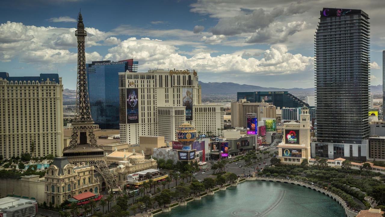 Some of Las Vegas' Iconic Buffets Are Temporarily Shutting Their Doors in Light of Coronavirus Fears