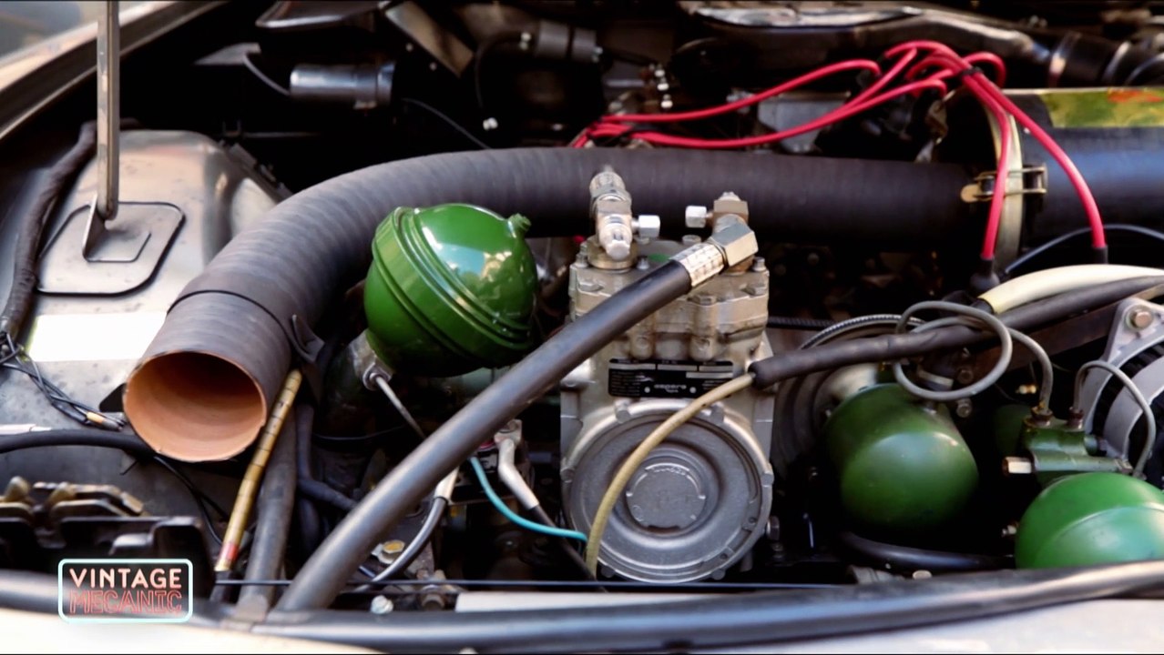 Vintage Mecanic : Michel Drucker et la Citroën dessinée par Henri Chapron