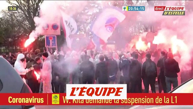 Plusieurs centaines de supporters déjà présents à la Porte d'Auteuil - Foot - C1