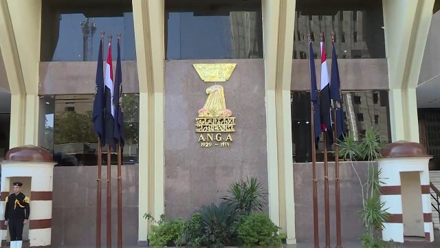 لحظة ضبط عنصر اجرامي بحوزته 240 طربة حشيش بالمنيا
