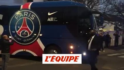 Le bus parisien en route vers le Parc - Foot - C1 - PSG