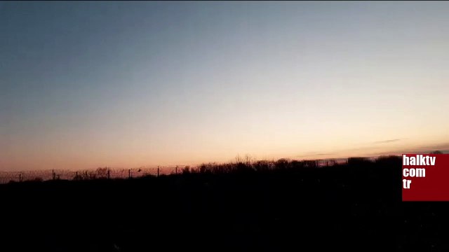 Yunanistan sınırını geçmeye çalışan mültecilere Yunan sınır birliklerinin müdahalesi