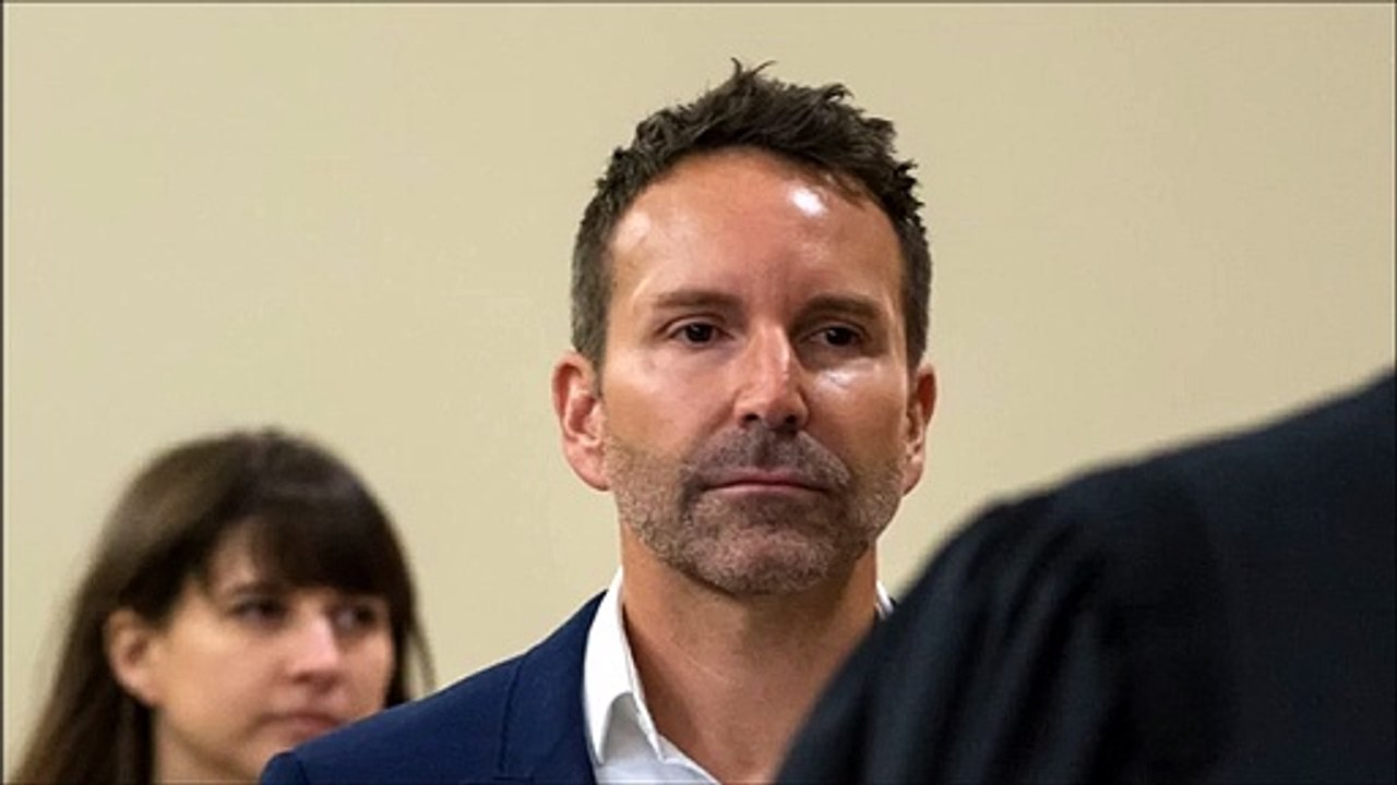 Éric Salvail nouvelle plainte pour action indécente, nouveaux détails concernant la plainte il aurait demmandé «un extra» au plaignant et...