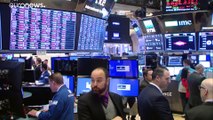 Пандемия обвалила фондовые рынки