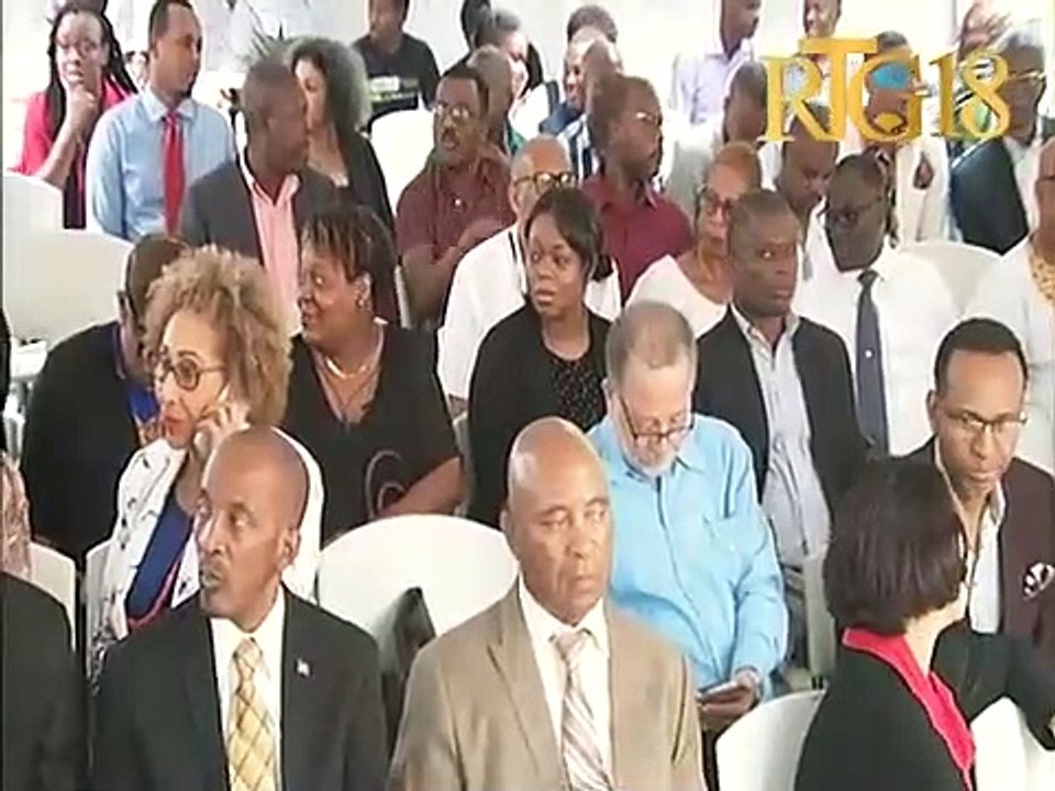 Joseph Jouthe premye minis la enstale Pradel Henriquez kòm nouvo minis kilti ak kominikasyon