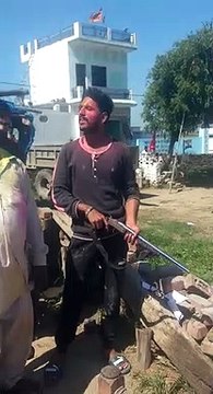 शामली: युवक का फायरिंग करते वीडियो सोशल मीडिया पर हुआ वायरल