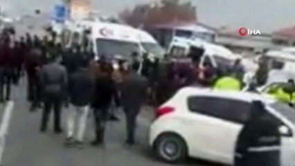 Dönüş yapan araca seyir halindeki otomobil böyle çarptı