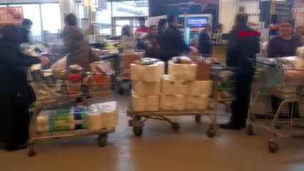 İSTANBUL-İSTANBUL'DA MARKETLERDE YOĞUNLUK... AĞAOĞLU: ÇOĞU İSRAF OLACAK, BELKİ DE ÇÖPE ATILACAK