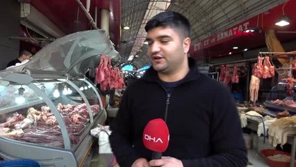 Adana'da dana kellesine yoğun ilgi