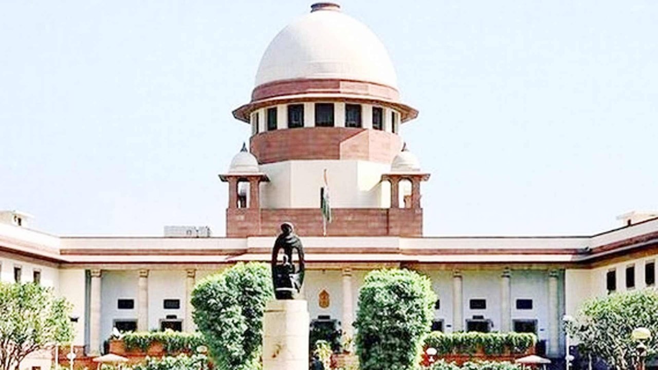 UP "Shame" hoardings to stay as case goes to larger SC Bench