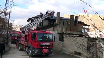 Bayburt'ta çıkan yangın korkuttu