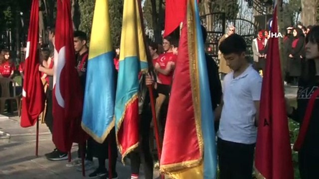 Mehmet Akif Ersoy, İstiklal Marşının kabulünün 99. yıl dönümünde kabri başında anıldı