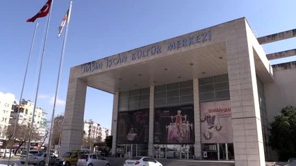 "Kamelyalı Kadın" Giuseppe Verdi'nin notalarıyla seyirci karşısına çıkacak (1)