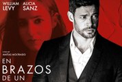 En Brazos De Un Asesino - Official Trailer